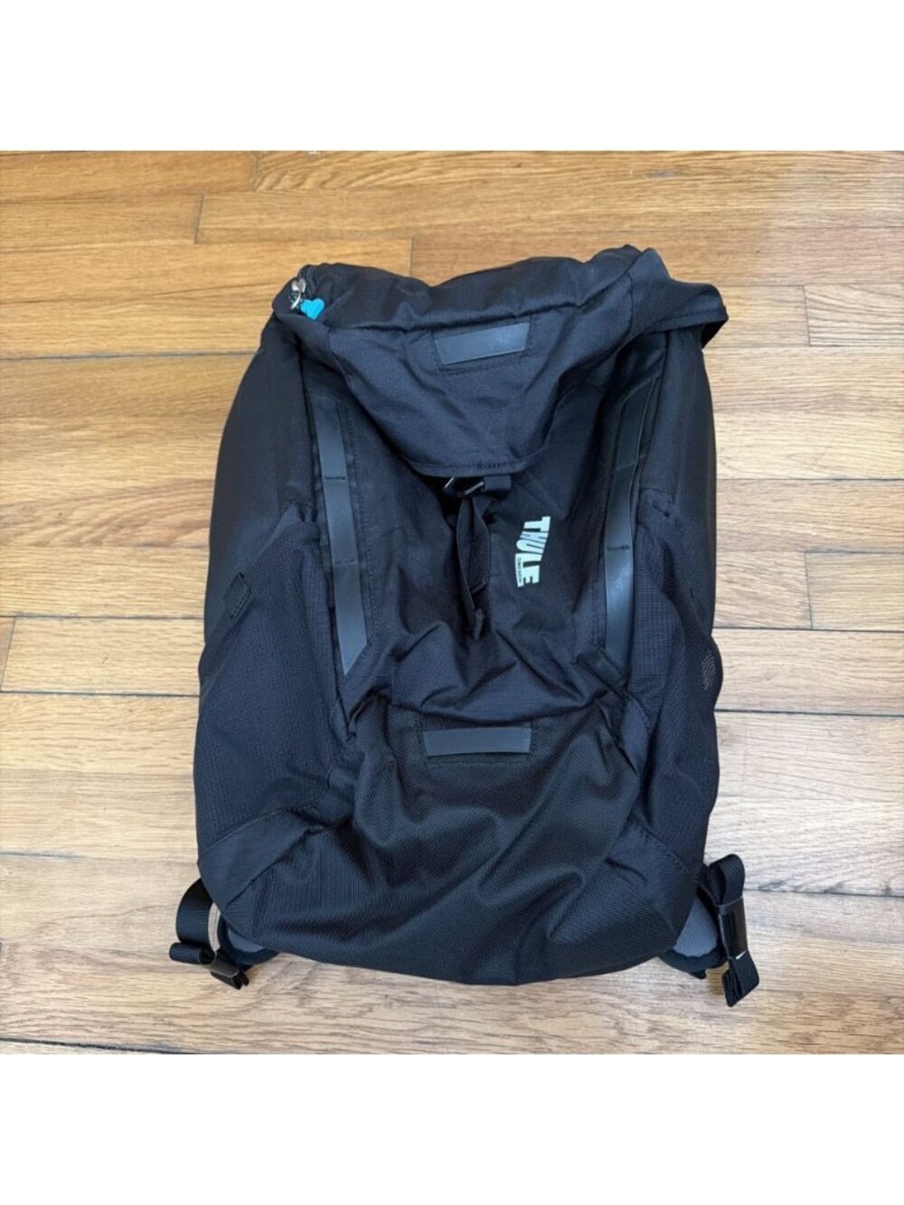 Thule Mosey 28L Daypack Hooded Backpack Black Laptop Bag Hiking Outdoor Travel